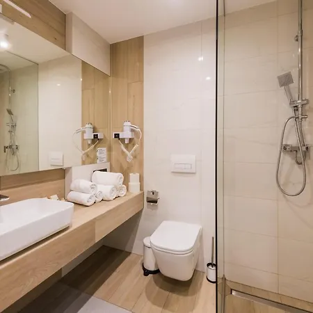 Scandinavia 3*