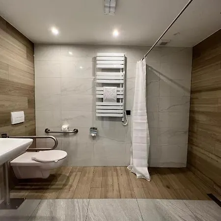 Scandinavia 3*